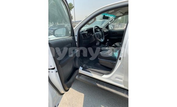 Buy Import Toyota Hilux White Car in Import - Dubai in Ayeyarwady Buy Import Toyota Hilux White Car in Import - Dubai in Ayeyarwady