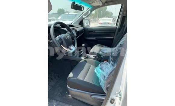 Buy Import Toyota Hilux White Car in Import - Dubai in Ayeyarwady Buy Import Toyota Hilux White Car in Import - Dubai in Ayeyarwady