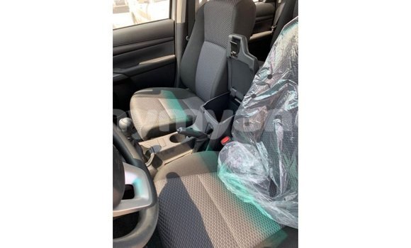 Buy Import Toyota Hilux White Car in Import - Dubai in Ayeyarwady Buy Import Toyota Hilux White Car in Import - Dubai in Ayeyarwady