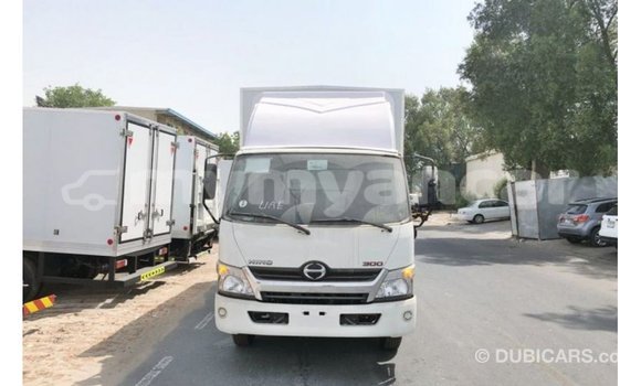 Acheter Import Utilitaire Hino 300 Series Blanc à Import - Dubai, #<Region:0x000000000c5121b8> Acheter Import Utilitaire Hino 300 Series Blanc à Import - Dubai, #<Region:0x000000000c5121b8>