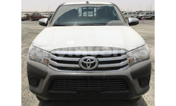 သွင်းကုန် Toyota Hilux Black ကား Import - Dubai Ayeyarwady သွင်းကုန် Toyota Hilux Black ကား Import - Dubai Ayeyarwady