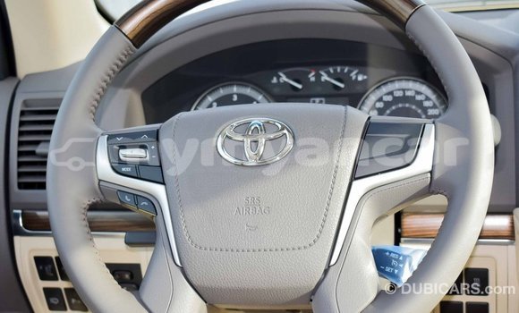 Acheter Import Voiture Toyota Land Cruiser Blanc à Import - Dubai, #<Region:0x000000000c5121b8> Acheter Import Voiture Toyota Land Cruiser Blanc à Import - Dubai, #<Region:0x000000000c5121b8>