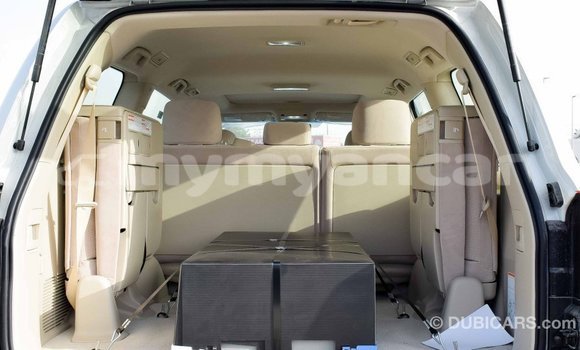 Acheter Import Voiture Toyota Land Cruiser Blanc à Import - Dubai, #<Region:0x000000000c5121b8> Acheter Import Voiture Toyota Land Cruiser Blanc à Import - Dubai, #<Region:0x000000000c5121b8>
