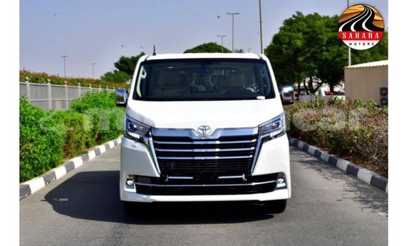 Buy Import Toyota Granvia White Car in Import - Dubai in Ayeyarwady Buy Import Toyota Granvia White Car in Import - Dubai in Ayeyarwady