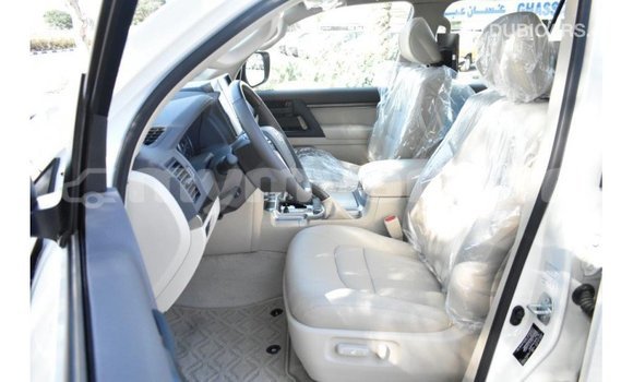 Buy Import Toyota Land Cruiser White Car in Import - Dubai in Ayeyarwady Buy Import Toyota Land Cruiser White Car in Import - Dubai in Ayeyarwady