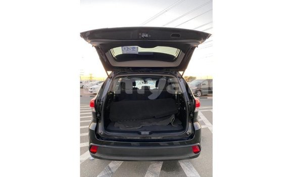 Buy Import Toyota Highlander Black Car in Import - Dubai in Ayeyarwady Buy Import Toyota Highlander Black Car in Import - Dubai in Ayeyarwady