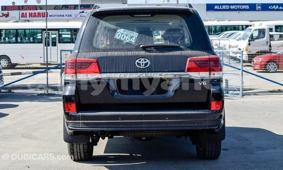Buy Import Toyota Land Cruiser Black Car in Import - Dubai in Ayeyarwady Buy Import Toyota Land Cruiser Black Car in Import - Dubai in Ayeyarwady