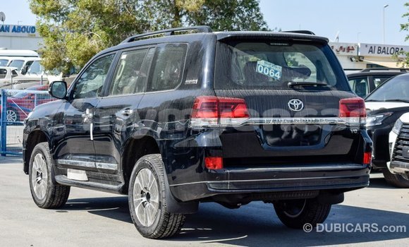 Buy Import Toyota Land Cruiser Black Car in Import - Dubai in Ayeyarwady Buy Import Toyota Land Cruiser Black Car in Import - Dubai in Ayeyarwady