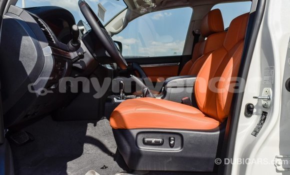 Buy Import Toyota Land Cruiser White Car in Import - Dubai in Ayeyarwady Buy Import Toyota Land Cruiser White Car in Import - Dubai in Ayeyarwady
