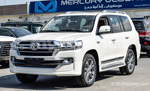 Buy Import Toyota Land Cruiser White Car in Import - Dubai in Ayeyarwady Buy Import Toyota Land Cruiser White Car in Import - Dubai in Ayeyarwady