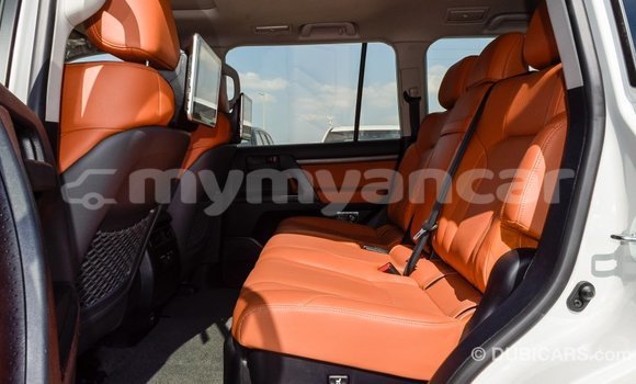 Buy Import Toyota Land Cruiser White Car in Import - Dubai in Ayeyarwady Buy Import Toyota Land Cruiser White Car in Import - Dubai in Ayeyarwady