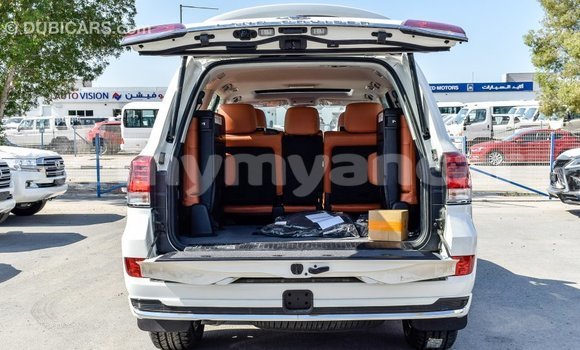 Buy Import Toyota Land Cruiser White Car in Import - Dubai in Ayeyarwady Buy Import Toyota Land Cruiser White Car in Import - Dubai in Ayeyarwady