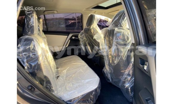 Buy Import Toyota 4Runner Other Car in Import - Dubai in Ayeyarwady Buy Import Toyota 4Runner Other Car in Import - Dubai in Ayeyarwady