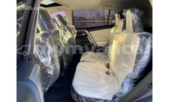 Buy Import Toyota 4Runner Other Car in Import - Dubai in Ayeyarwady Buy Import Toyota 4Runner Other Car in Import - Dubai in Ayeyarwady