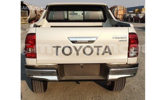 Buy Import Toyota Hilux White Car in Import - Dubai in Ayeyarwady Buy Import Toyota Hilux White Car in Import - Dubai in Ayeyarwady