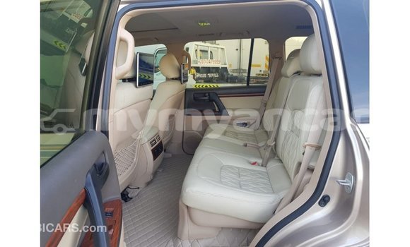 Buy Import Toyota Land Cruiser Other Car in Import - Dubai in Ayeyarwady Buy Import Toyota Land Cruiser Other Car in Import - Dubai in Ayeyarwady