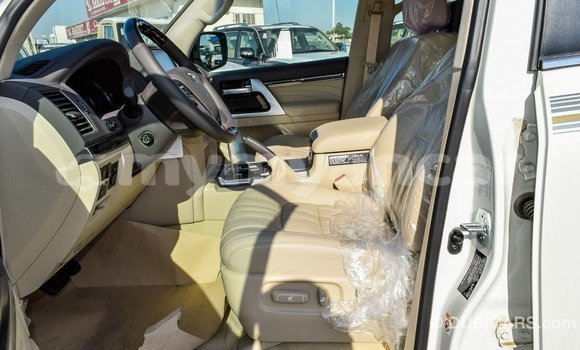 Acheter Import Voiture Toyota Land Cruiser Blanc à Import - Dubai, #<Region:0x000000000c5121b8> Acheter Import Voiture Toyota Land Cruiser Blanc à Import - Dubai, #<Region:0x000000000c5121b8>