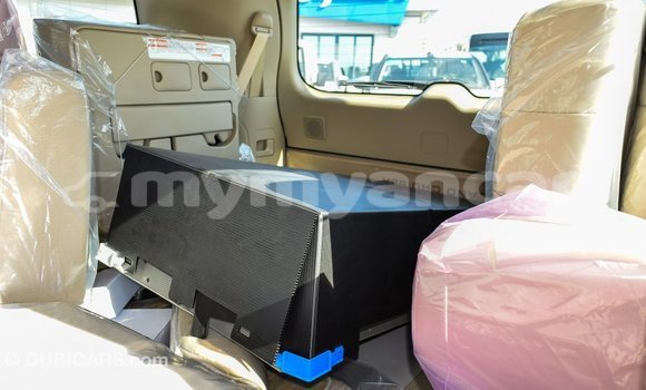 Acheter Import Voiture Toyota Land Cruiser Blanc à Import - Dubai, #<Region:0x000000000c5121b8> Acheter Import Voiture Toyota Land Cruiser Blanc à Import - Dubai, #<Region:0x000000000c5121b8>