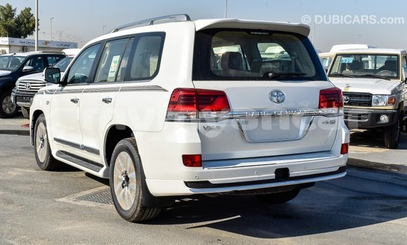 Acheter Import Voiture Toyota Land Cruiser Blanc à Import - Dubai, #<Region:0x000000000c5121b8> Acheter Import Voiture Toyota Land Cruiser Blanc à Import - Dubai, #<Region:0x000000000c5121b8>