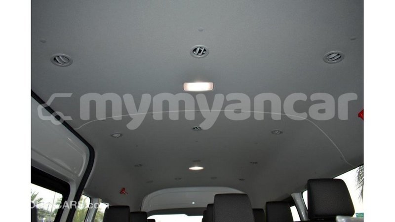 Big with watermark toyota hiace ayeyarwady import dubai 1878