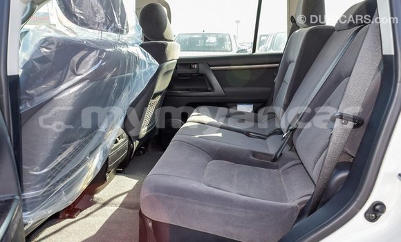 Buy Import Toyota Land Cruiser White Car in Import - Dubai in Ayeyarwady Buy Import Toyota Land Cruiser White Car in Import - Dubai in Ayeyarwady