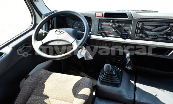 Buy Import Toyota Coaster White Car in Import - Dubai in Ayeyarwady Buy Import Toyota Coaster White Car in Import - Dubai in Ayeyarwady
