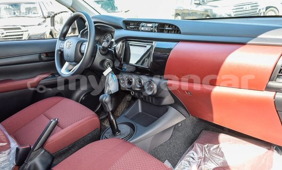 Buy Import Toyota Hilux White Car in Import - Dubai in Ayeyarwady Buy Import Toyota Hilux White Car in Import - Dubai in Ayeyarwady