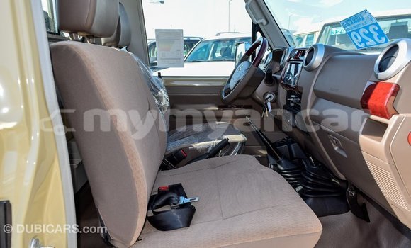 Acheter Import Voiture Toyota Land Cruiser Beige à Import - Dubai, #<Region:0x000000000c5121b8> Acheter Import Voiture Toyota Land Cruiser Beige à Import - Dubai, #<Region:0x000000000c5121b8>