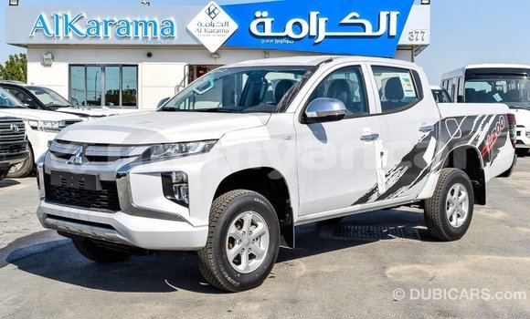 Buy Import Mitsubishi L200 White Car in Import - Dubai in Ayeyarwady Buy Import Mitsubishi L200 White Car in Import - Dubai in Ayeyarwady
