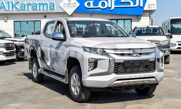 Buy Import Mitsubishi L200 White Car in Import - Dubai in Ayeyarwady Buy Import Mitsubishi L200 White Car in Import - Dubai in Ayeyarwady