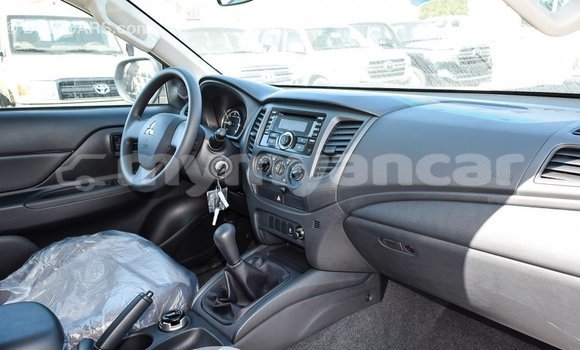 Buy Import Mitsubishi L200 White Car in Import - Dubai in Ayeyarwady Buy Import Mitsubishi L200 White Car in Import - Dubai in Ayeyarwady