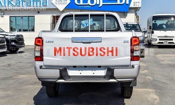 Buy Import Mitsubishi L200 White Car in Import - Dubai in Ayeyarwady Buy Import Mitsubishi L200 White Car in Import - Dubai in Ayeyarwady