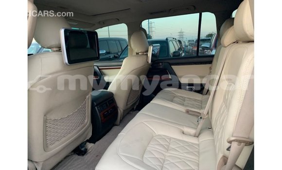 Acheter Import Voiture Toyota Land Cruiser Bleu à Import - Dubai, #<Region:0x000000000c5121b8> Acheter Import Voiture Toyota Land Cruiser Bleu à Import - Dubai, #<Region:0x000000000c5121b8>
