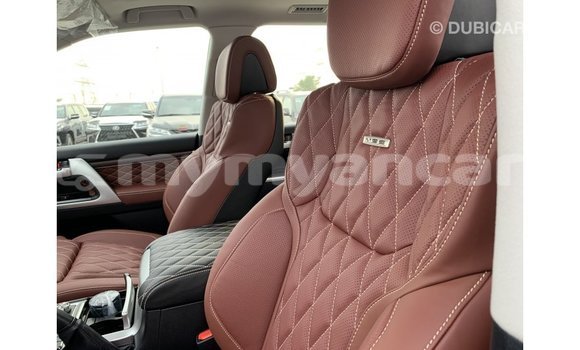 Buy Import Toyota Land Cruiser Black Car in Import - Dubai in Ayeyarwady Buy Import Toyota Land Cruiser Black Car in Import - Dubai in Ayeyarwady