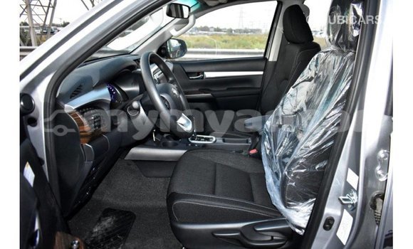 Buy Import Toyota Hilux Other Car in Import - Dubai in Ayeyarwady Buy Import Toyota Hilux Other Car in Import - Dubai in Ayeyarwady