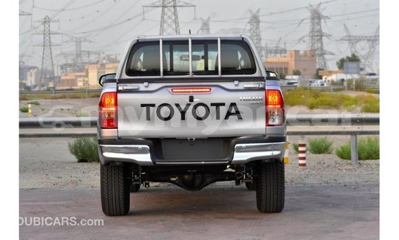 Buy Import Toyota Hilux Other Car in Import - Dubai in Ayeyarwady Buy Import Toyota Hilux Other Car in Import - Dubai in Ayeyarwady