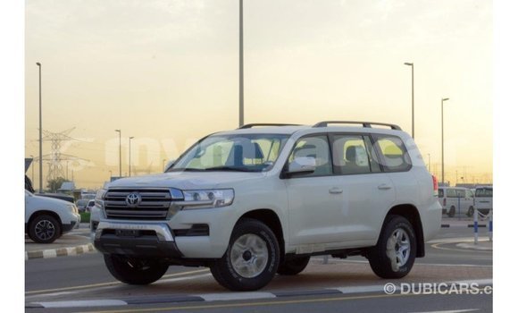 Acheter Import Voiture Toyota Land Cruiser Blanc à Import - Dubai, #<Region:0x000000000c5121b8> Acheter Import Voiture Toyota Land Cruiser Blanc à Import - Dubai, #<Region:0x000000000c5121b8>