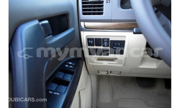 Acheter Import Voiture Toyota Land Cruiser Blanc à Import - Dubai, #<Region:0x000000000c5121b8> Acheter Import Voiture Toyota Land Cruiser Blanc à Import - Dubai, #<Region:0x000000000c5121b8>