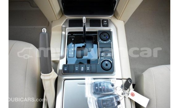 Acheter Import Voiture Toyota Land Cruiser Blanc à Import - Dubai, #<Region:0x000000000c5121b8> Acheter Import Voiture Toyota Land Cruiser Blanc à Import - Dubai, #<Region:0x000000000c5121b8>