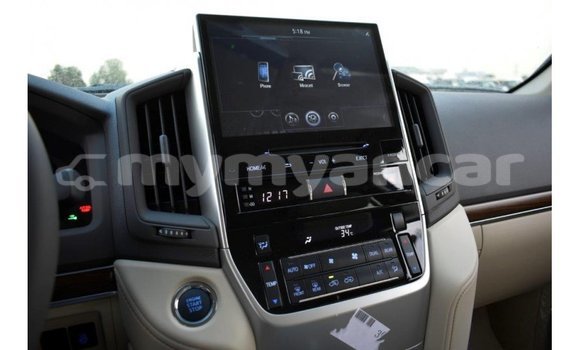 Acheter Import Voiture Toyota Land Cruiser Blanc à Import - Dubai, #<Region:0x000000000c5121b8> Acheter Import Voiture Toyota Land Cruiser Blanc à Import - Dubai, #<Region:0x000000000c5121b8>