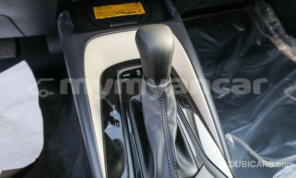 Buy Import Toyota Corolla White Car in Import - Dubai in Ayeyarwady Buy Import Toyota Corolla White Car in Import - Dubai in Ayeyarwady