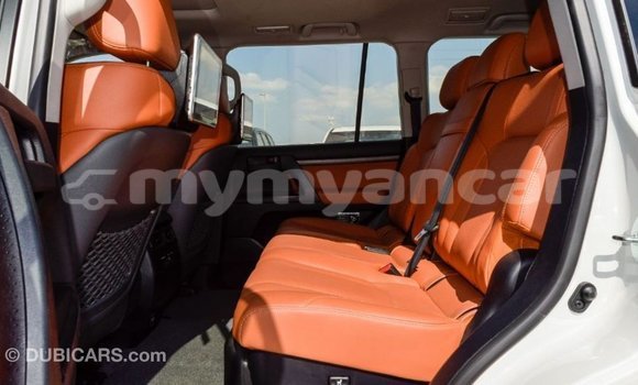 Buy Import Toyota Land Cruiser White Car in Import - Dubai in Ayeyarwady Buy Import Toyota Land Cruiser White Car in Import - Dubai in Ayeyarwady