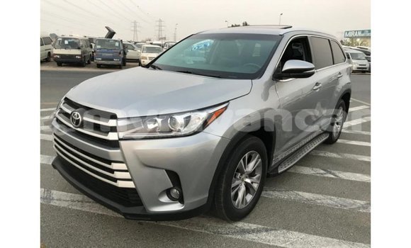 Buy Import Toyota Highlander Other Car in Import - Dubai in Ayeyarwady Buy Import Toyota Highlander Other Car in Import - Dubai in Ayeyarwady
