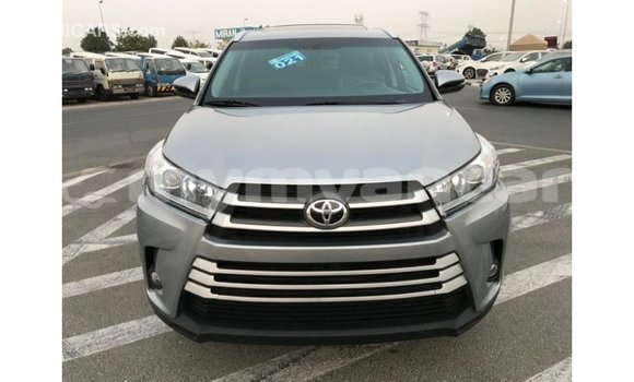 Buy Import Toyota Highlander Other Car in Import - Dubai in Ayeyarwady Buy Import Toyota Highlander Other Car in Import - Dubai in Ayeyarwady