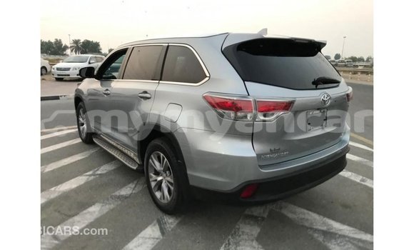 Buy Import Toyota Highlander Other Car in Import - Dubai in Ayeyarwady Buy Import Toyota Highlander Other Car in Import - Dubai in Ayeyarwady