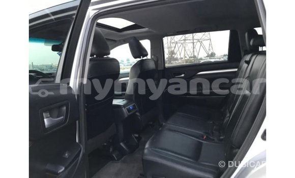 Buy Import Toyota Highlander Other Car in Import - Dubai in Ayeyarwady Buy Import Toyota Highlander Other Car in Import - Dubai in Ayeyarwady