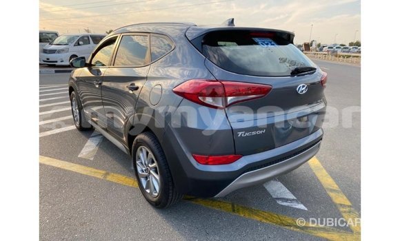 သွင်းကုန် Hyundai Tucson White ကား Import - Dubai Ayeyarwady သွင်းကုန် Hyundai Tucson White ကား Import - Dubai Ayeyarwady