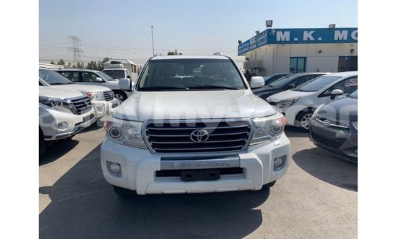 Acheter Import Voiture Toyota Land Cruiser Blanc à Import - Dubai, #<Region:0x000000000c5121b8> Acheter Import Voiture Toyota Land Cruiser Blanc à Import - Dubai, #<Region:0x000000000c5121b8>