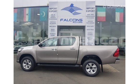 Buy Import Toyota Hilux Other Car in Import - Dubai in Ayeyarwady Buy Import Toyota Hilux Other Car in Import - Dubai in Ayeyarwady