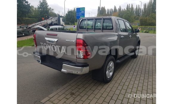 Buy Import Toyota Hilux Other Car in Import - Dubai in Ayeyarwady Buy Import Toyota Hilux Other Car in Import - Dubai in Ayeyarwady